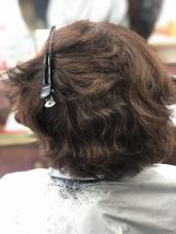 「強く伸ばす縮毛矯正」ではなく 「守りながら整える酸性縮毛矯正」が必要です。