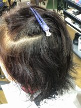 白髪染め世代専用の 酸性縮毛矯正をご提案しています。