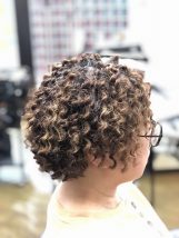 こんなお悩みにおすすめ ボリュームが出ない直毛 他と被らない個性派スタイルが欲しい