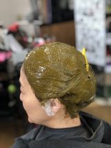 ✔ 植物だけで染める ✔ 髪にハリ・コシが出る ✔ ツヤが出やすい　　　　宇都宮天然１００％ヘナ