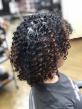 「ロングヘアに動きを出したい」 「毎朝のコテ巻きをラクにしたい」 というご希望でご来店されました